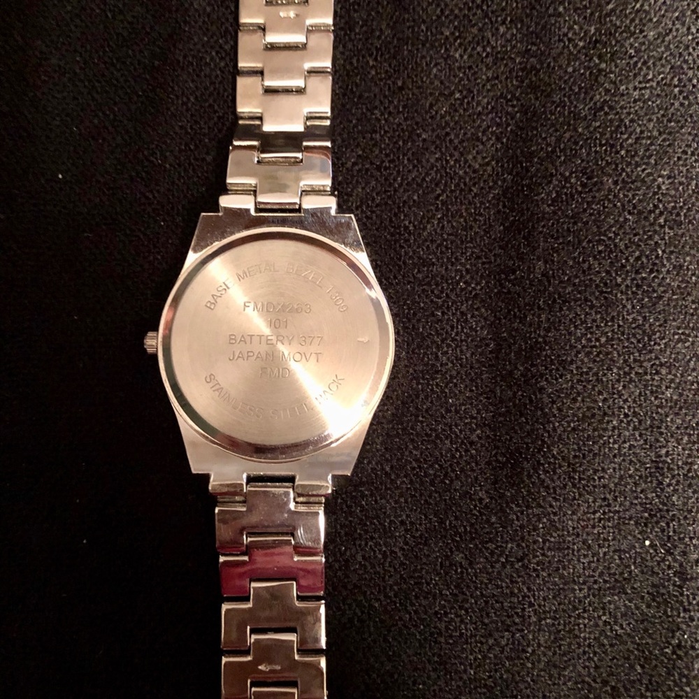Watch - Picture 3 of 3
